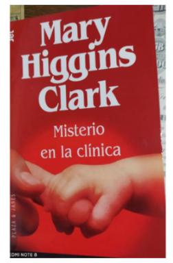 Misterio En La Clinica